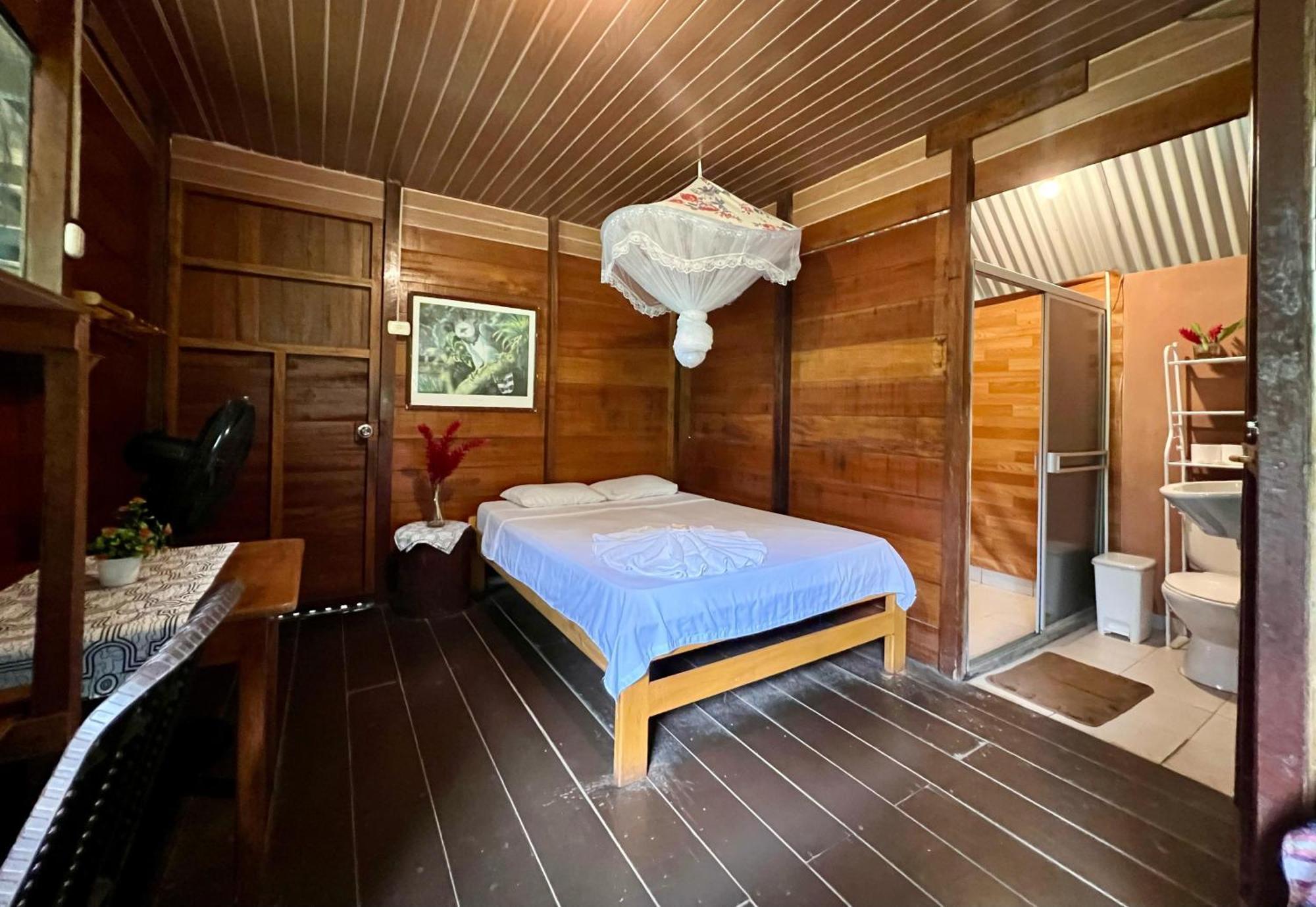 Tronco Tambopata Adventure Hotel Puerto Maldonado Exterior photo